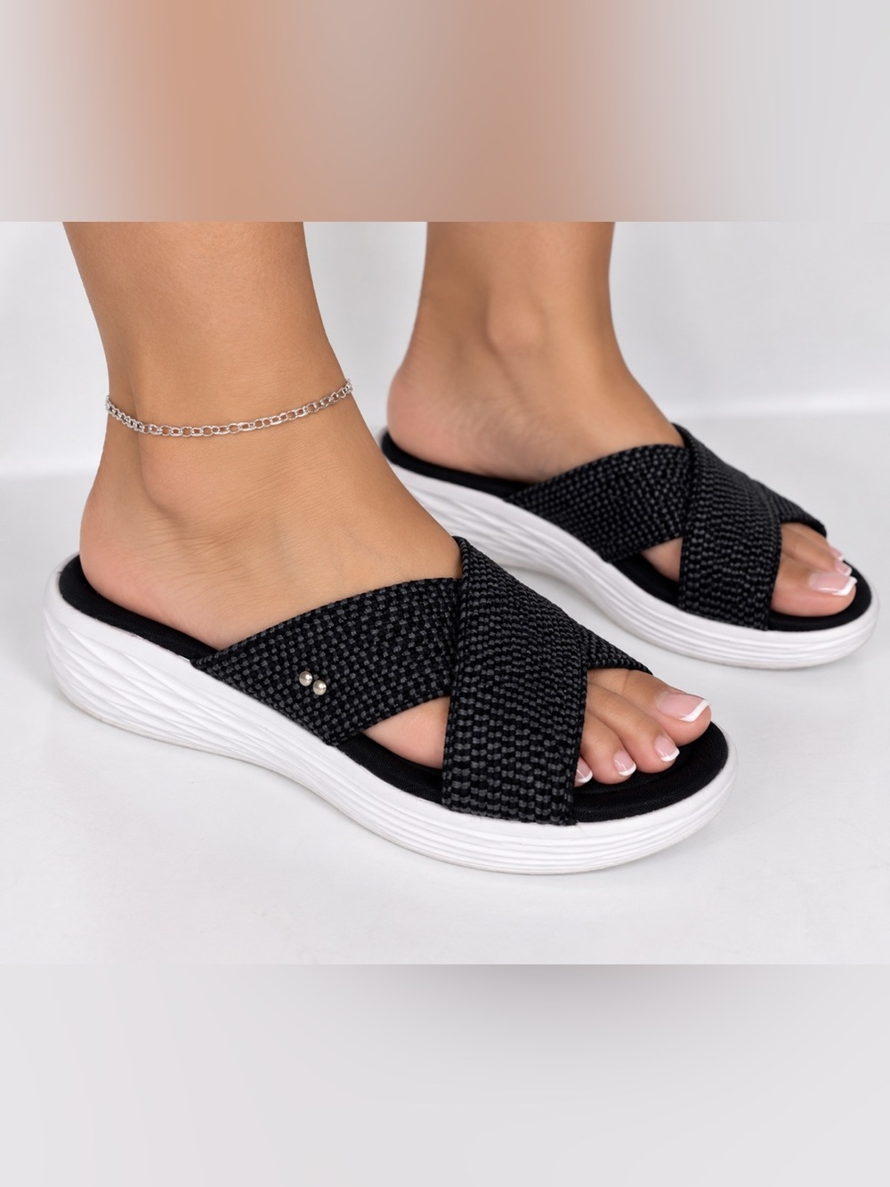 Rykä Nadine Black Ortholite Memory Foam Wedge Slide Sandals Size 9